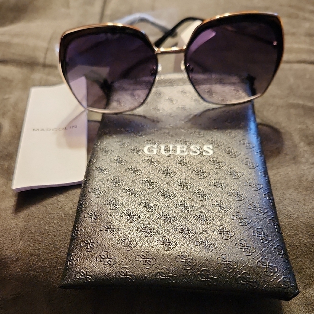 Guess Gold and Black Women's Sunglasses
